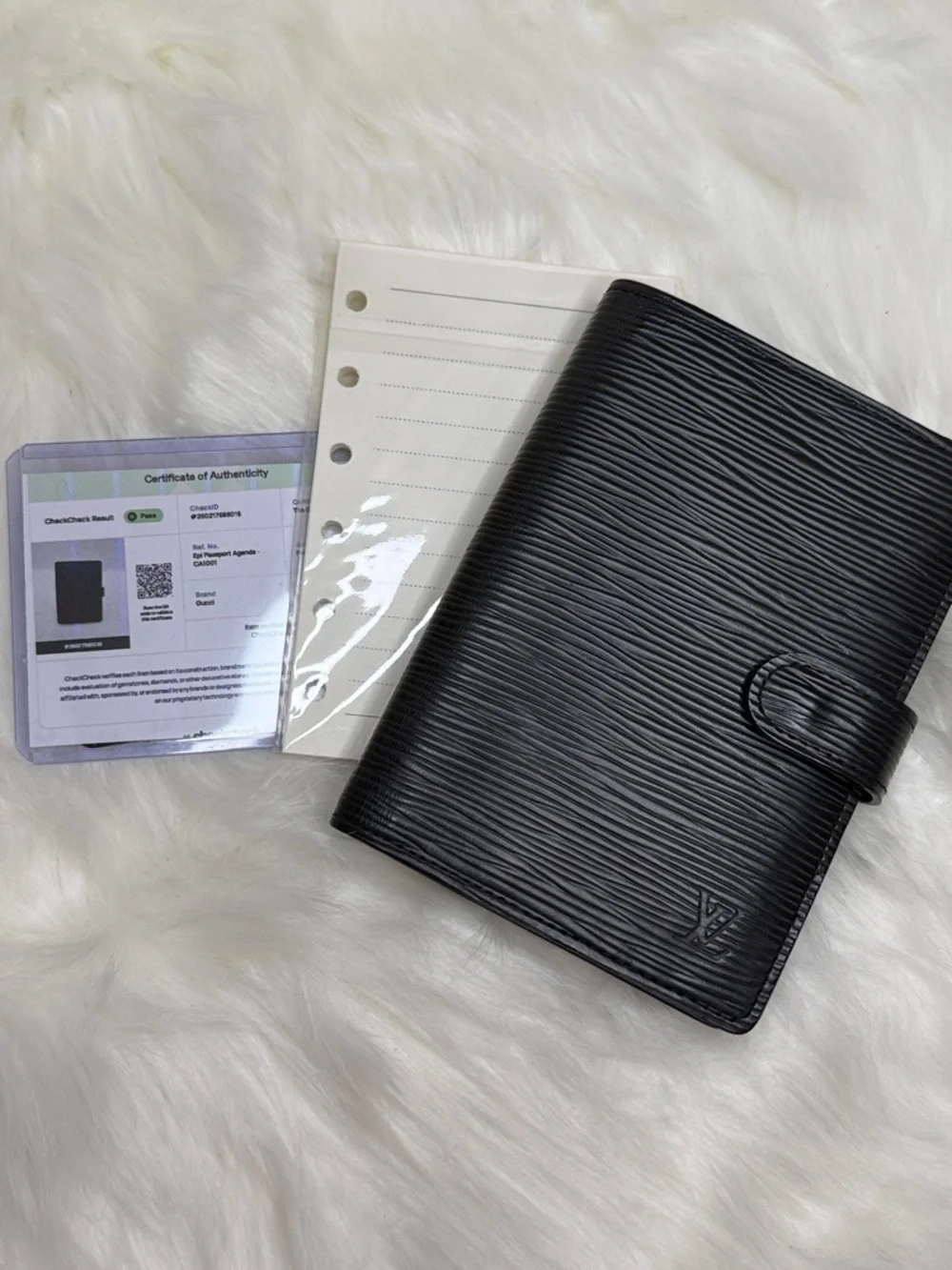 Louis Vuitton Black Epi Leather Small Agenda Cover - Picture 10 of 10